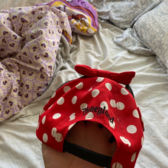 Minnie Mouse Hat - Picture 4 of 4